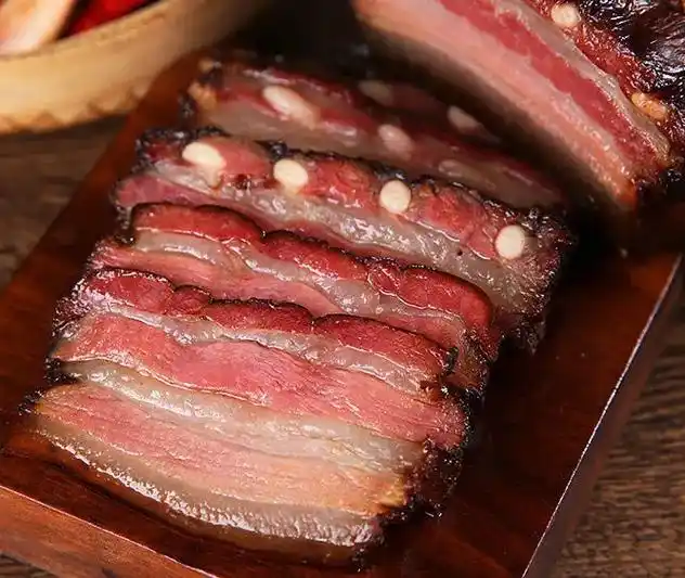 贵州的腊肉香肠是最好吃的.