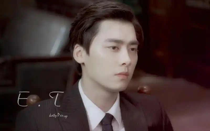 【李易峰】【麻雀_陈深个人】处处吻(通道调色练习,短,给深深美貌赞)