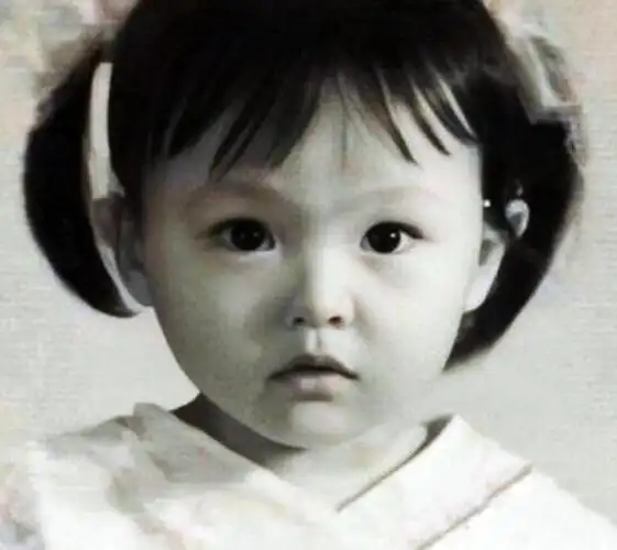 明星们小时候的照片,王一博男大18变,古天乐小时候太可爱了