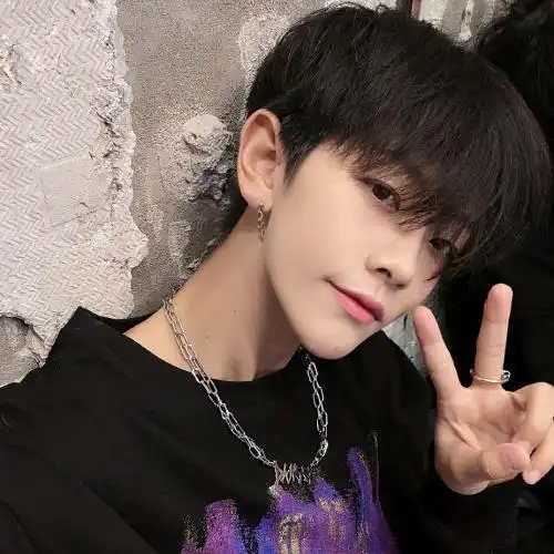 冷酷有杀气的帅哥头像