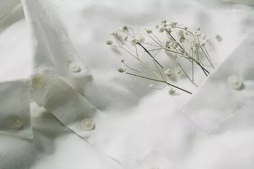 只用100元在家打造高逼格性冷淡风摄影角