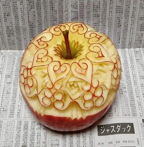 可以吃的食物雕刻:给他一筐水果蔬菜,还你一个神奇的美食王国