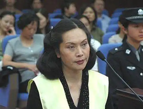 昆明千万女富豪落幕:700万打造"海王号"游船,遇贵人大起大落|徐福英