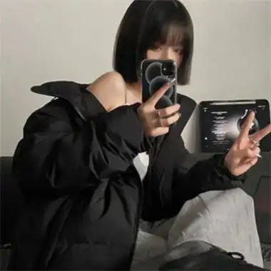 甜美气质淡雅好看的短发女头最新版 短发女生真人照片微信头像