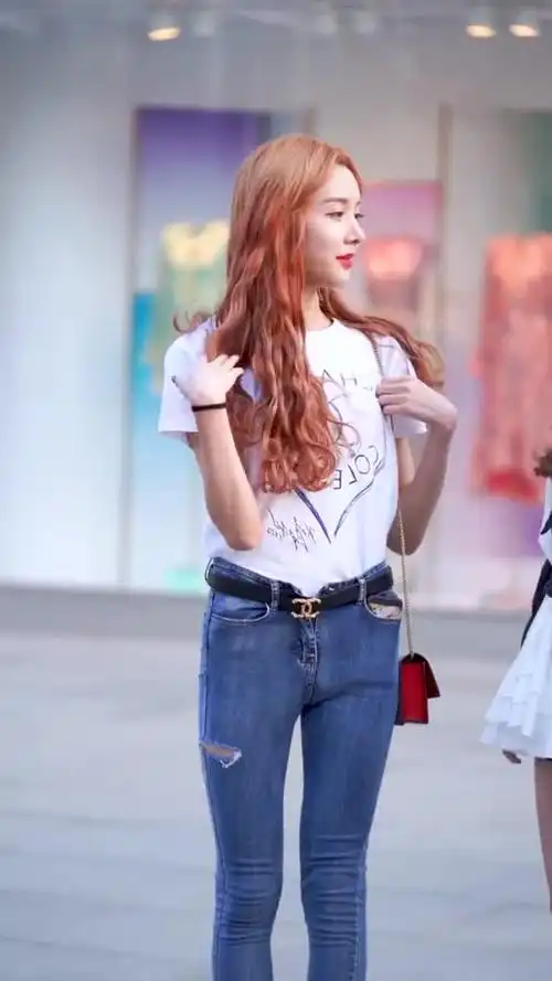 看到艾比和樱桃在一起玩好开心#街拍