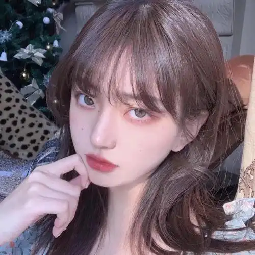 美女 上一内容:微信清纯甜美头像图片 下一内容:2020最流行微信头像