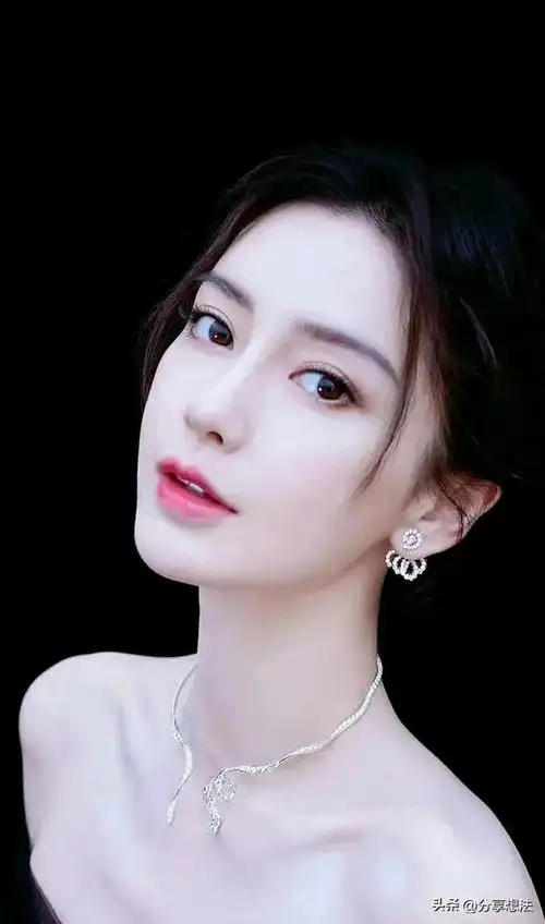 杨颖明星壁纸35