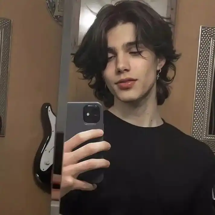 男生鲻鱼头发型设计 #男生帅气短发发型图片 #世界杯 #潮 - 抖音