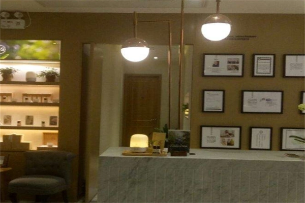 半亩花田美容院加盟