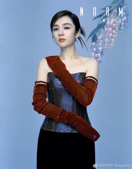 王晓晨恬静淡雅青衣大片