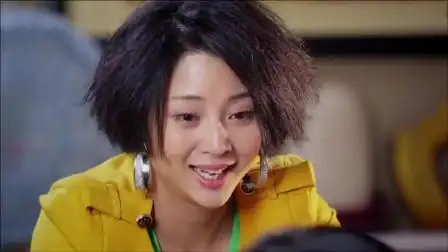 无贼殷桃假释后第一次见儿子,哪料一开门,儿子拿枪指着她!