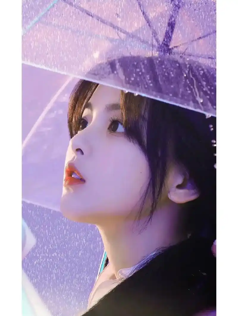 杨超越壁纸.#杨超越 #侧颜 - 抖音