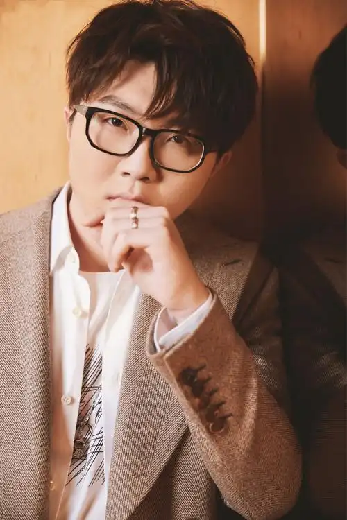 毛不易来超级星饭团"翻 "你 成吨的问题"砸"过来吧