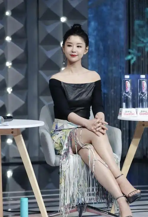 李小萌演员个人简介(李小萌:一顿饭与丈夫结缘,和婆婆情同姐妹,日子