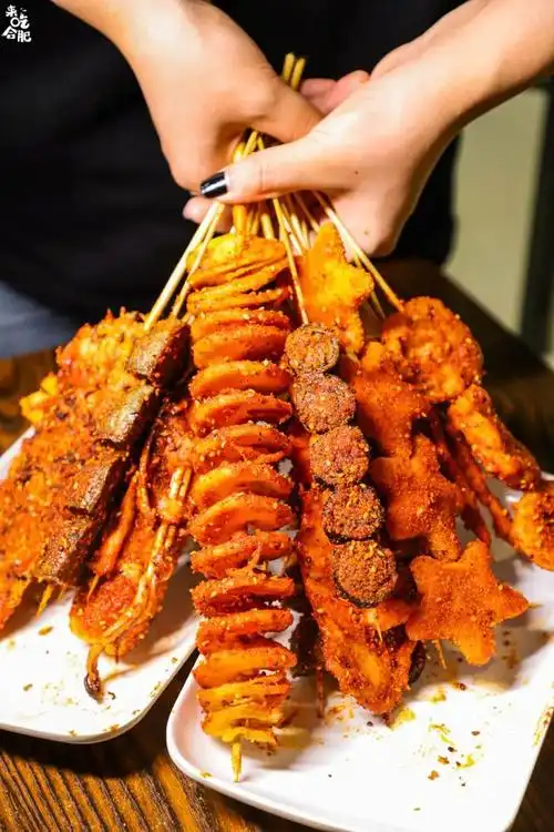 合肥名媛们拼炸串吗串串归我签签归你