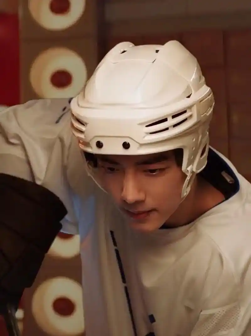 肖战冰球服半永久吧 啊啊啊啊好喜欢冰球赞 - 抖音