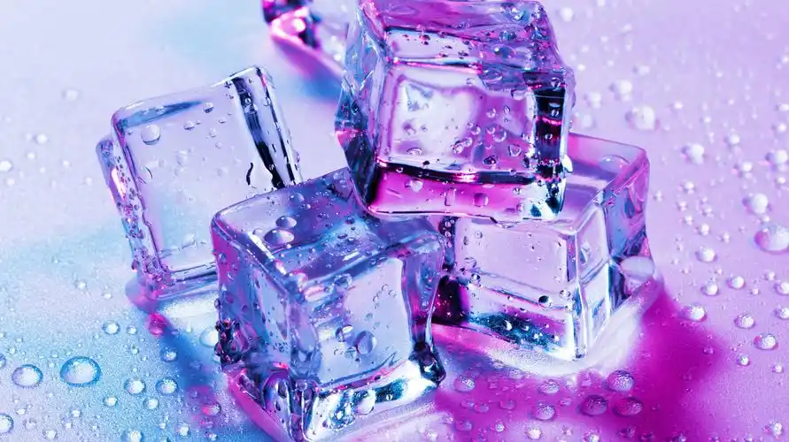 的冰块 > || 更新时间:2018-08-10 颜色分 青色 关键词:  唯美图片