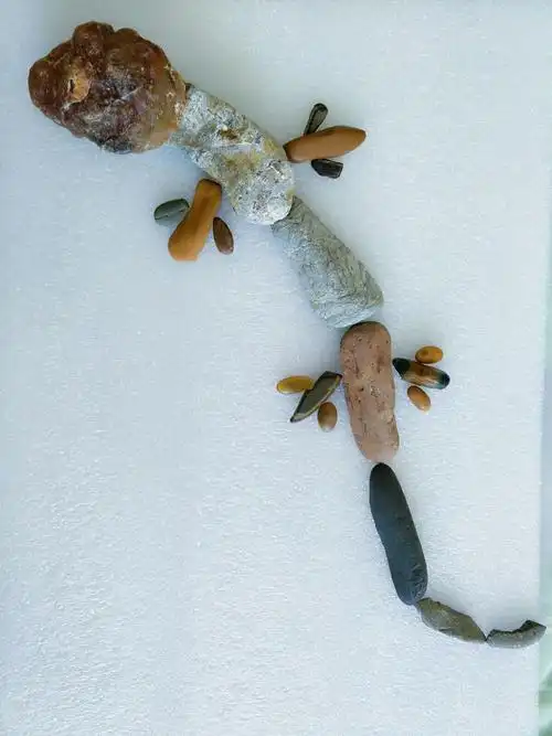 石头拼出的生活情趣