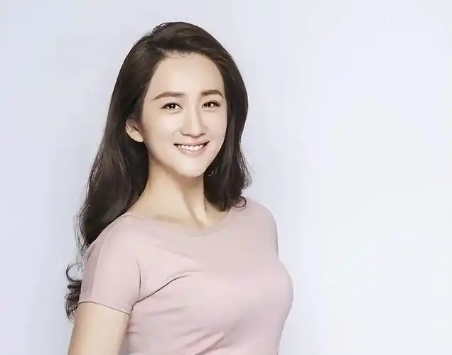 杨紫前任秦俊杰:亲姐为捧他退圈,为一碗胡辣汤毁掉星途值得吗?