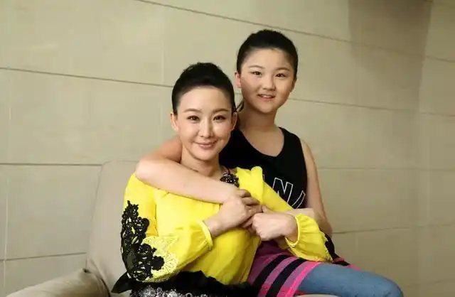 买红妹与孙楠相识一天就闪婚离婚差点自杀47岁复出近照曝光