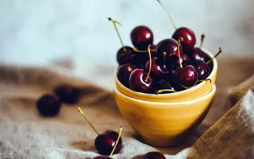 美味的车厘子高清桌面壁纸