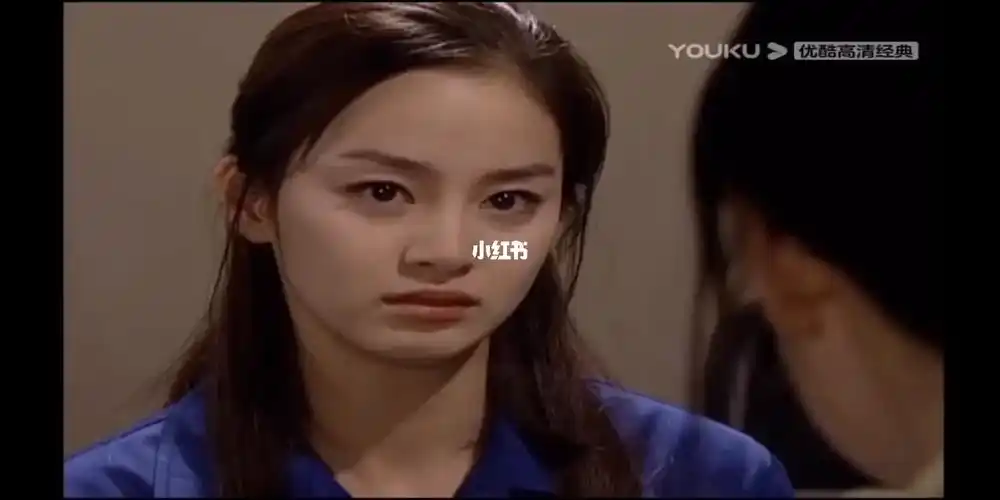 梳着一个低马尾发型都能这么好看#韩剧女二#金泰熙#天国的阶梯#韩剧