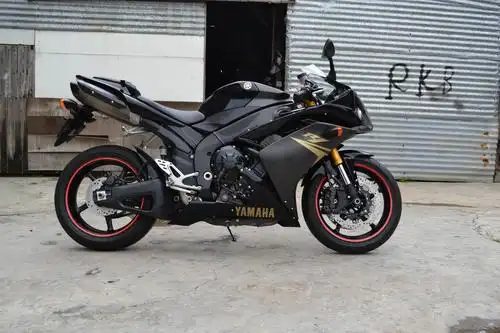 雅马哈yzf-r1摩托车二手转让