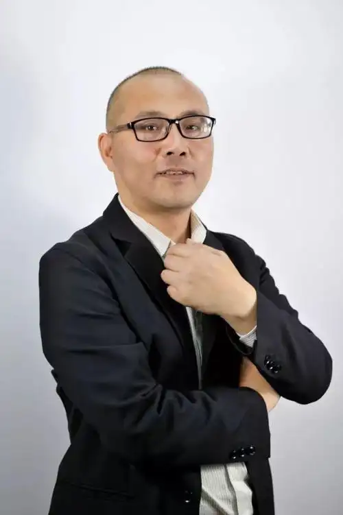 董世昌律师个人简介:董世昌律师,自毕业后一直从事法律工作,曾在河北