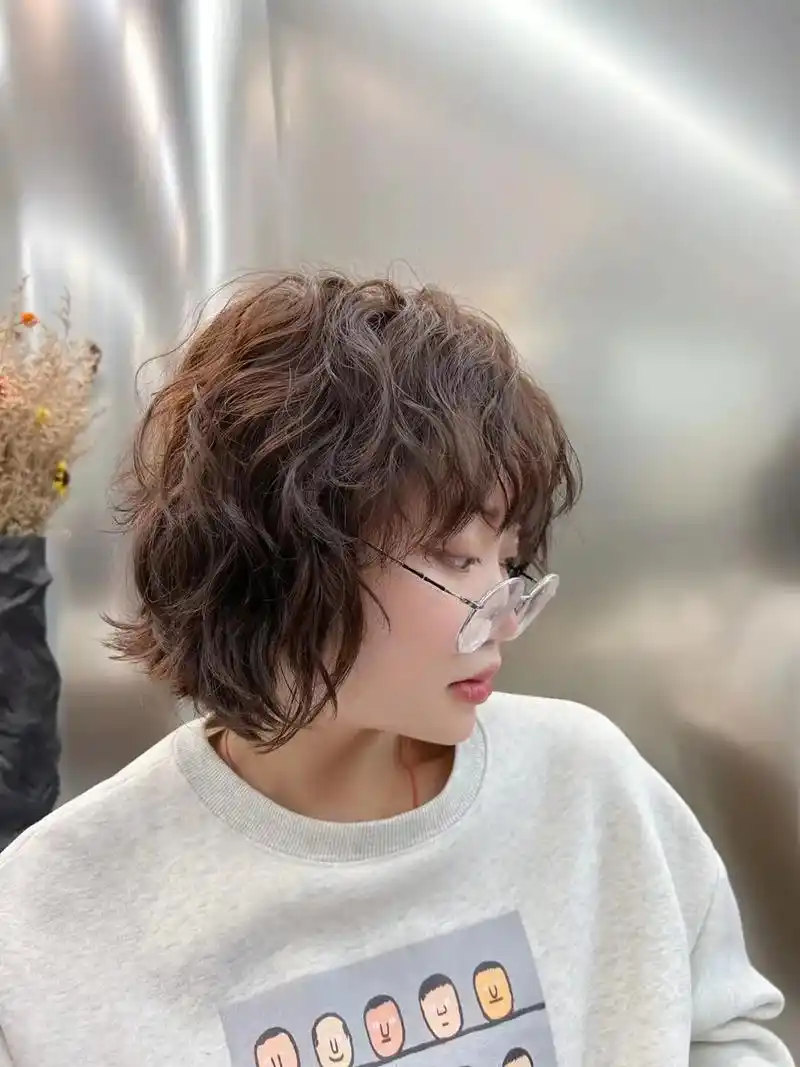 短发烫发 #减龄发型 #短发羊毛卷 7515冬日限定芭比卷发78