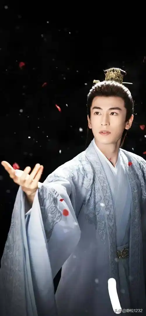 内娱真正的绝色美男排名,方逸伦18邓为16陈星旭14吴磊第9肖战第2_古装