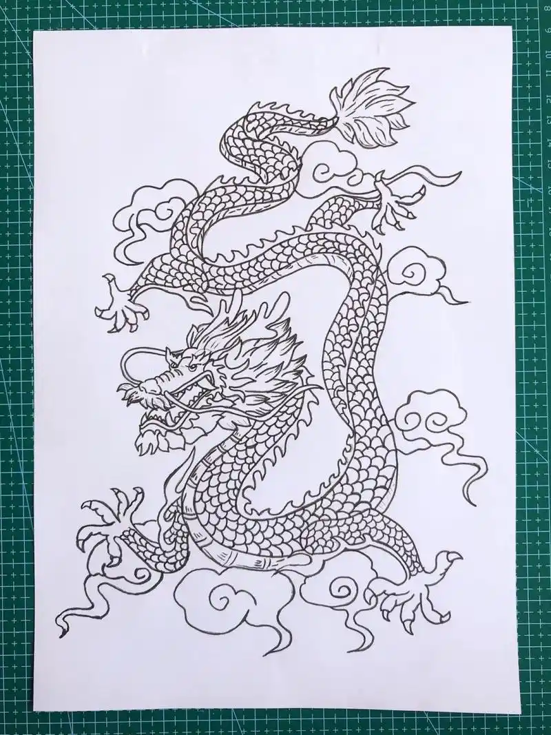 中国龙我们画起来吧!