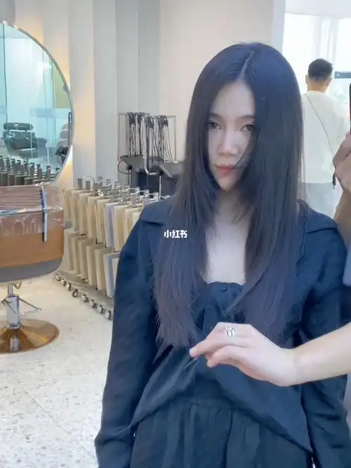 好纠结直发好看还是卷发6901