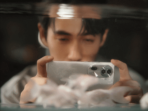 拿捏氛围感从陈都灵朱一龙封面学宅家拍摄技巧惊艳朋友圈