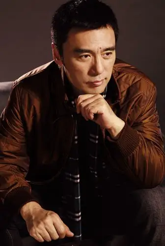 p>钟镇涛(kenny bee),1953年2月23日出生于香港,中国香港男歌手,音乐