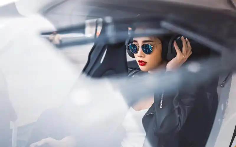 性感高冷美女高清桌面壁纸下载