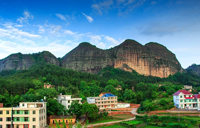 挖掘红色资源 焕发生机活力——兴国"红色村"老圩绘就美丽新景 | 兴国