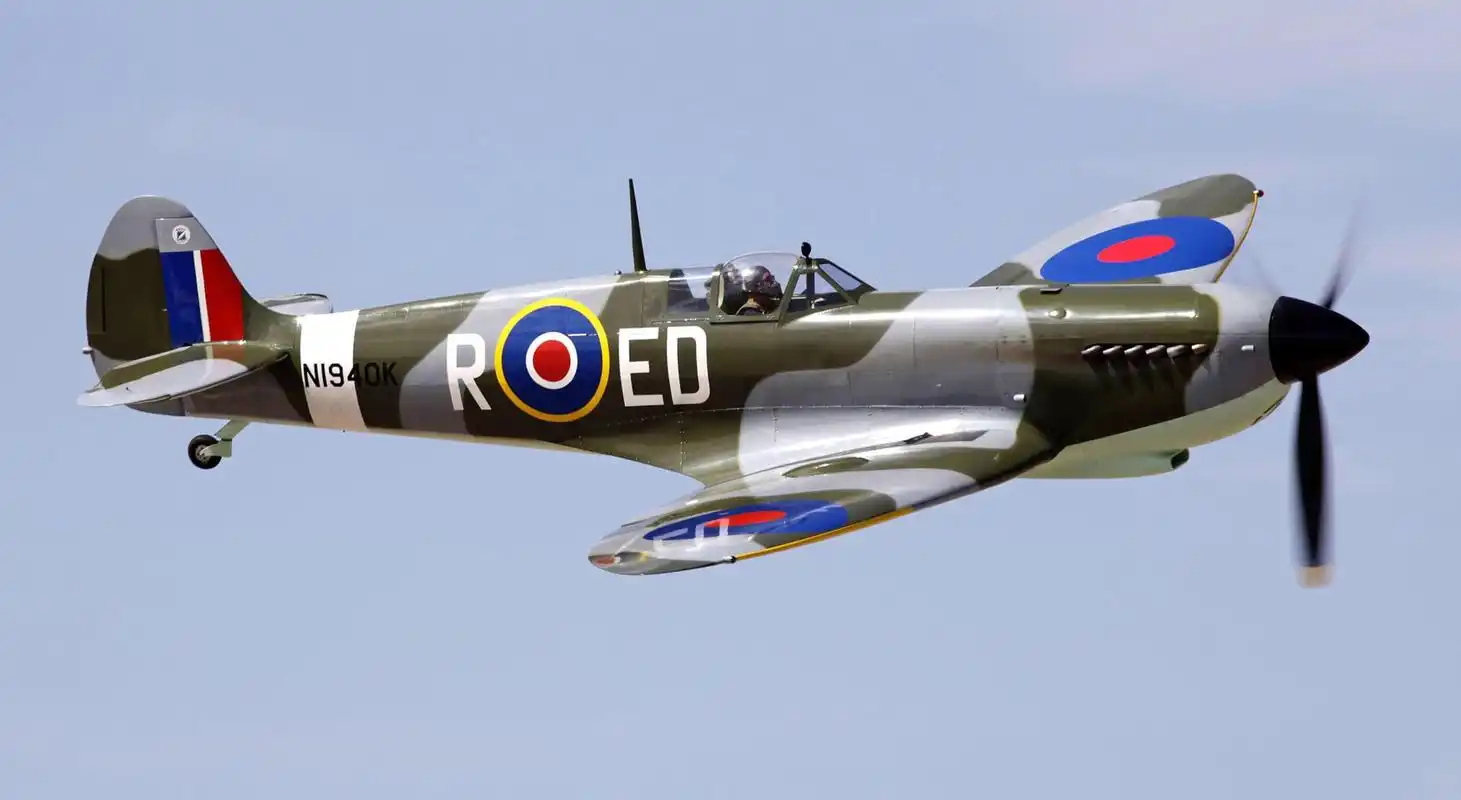 今天来折二战中超有名的喷火式战斗机