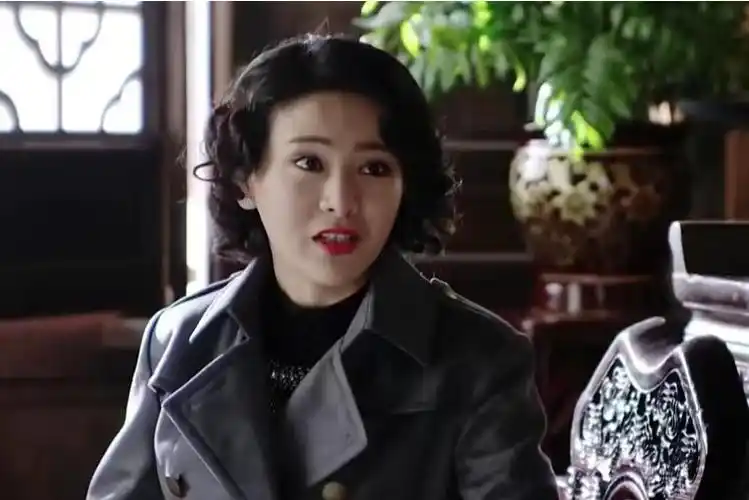 ">尤丽丽,电视剧《 a target="_blank" href="/item/战天狼/22699810"