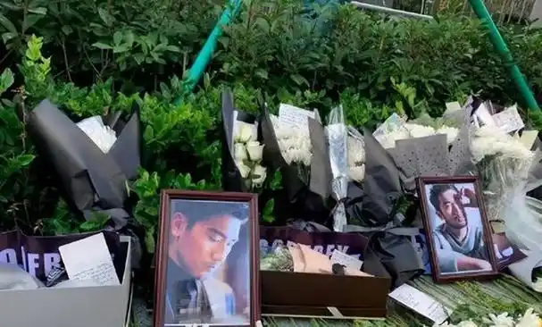 高以翔去世3年后高妈瘦脱相高爸头发斑白女友已经出道捞金