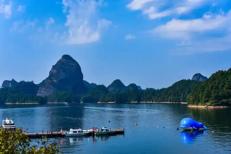 铜鼓天柱峰景区