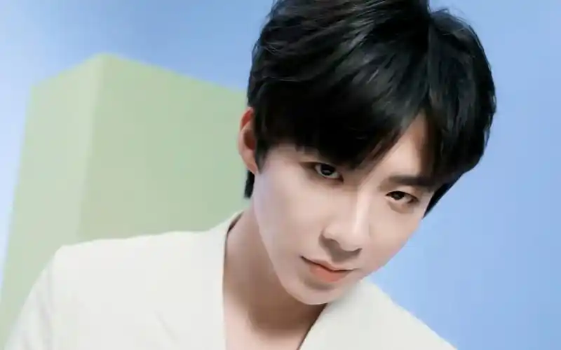 颜向剪辑【刘宇宁x givenchy】就是氛围感大帅哥