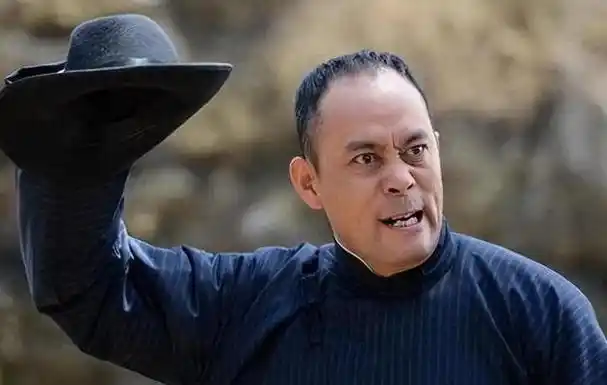 当年张光北演吕布时,被女导演教训:一个大男人,连耍流氓都不会