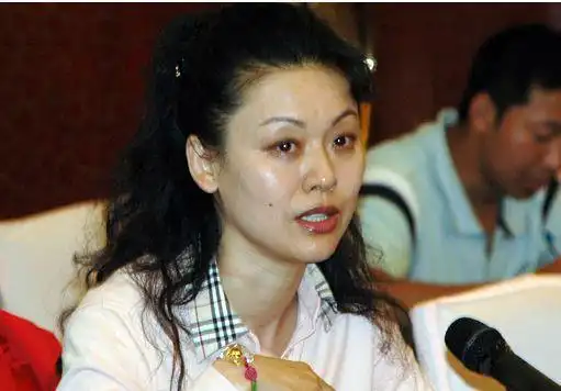 刘敏小编觉得她真的是我们国家的骄傲,丝毫没有受到她老公的影响,今天