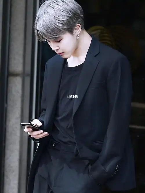 救命能想到朴智旻单手开保时捷的样子