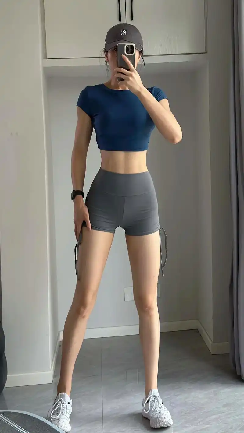 健身女孩.你们要的壁纸合集来啦#健身女孩 #马甲线 - 抖音