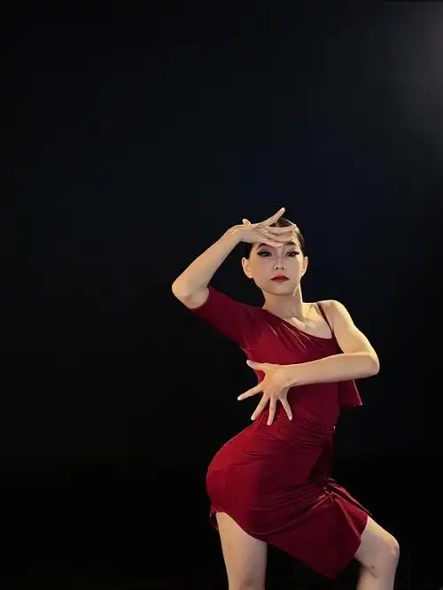 阳江学化妆  #舞蹈写真  #拉丁舞  #化妆  #少儿拉丁舞  #拉丁舞造型