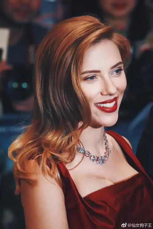 scarlett johansson