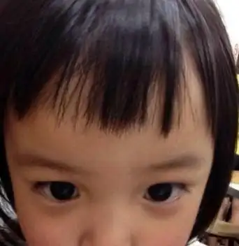 赵薇女儿小四月最新照片曝光图