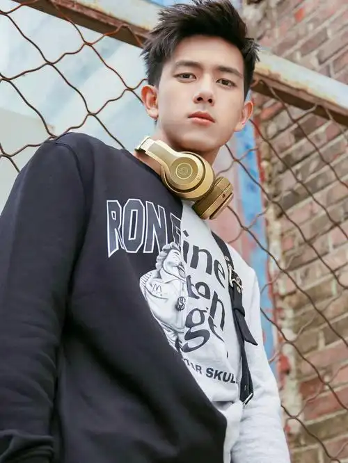 从头帅到脚的李现