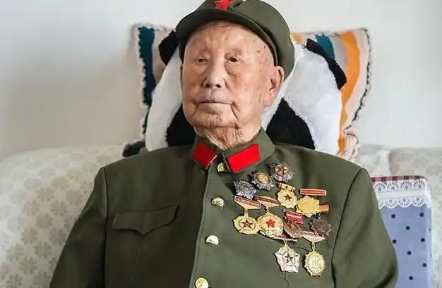 中国现在还有多少老红军在世?数量少得让人心疼|长征|万海峰_网易订阅